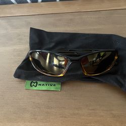 Vintage Clothes Hamper