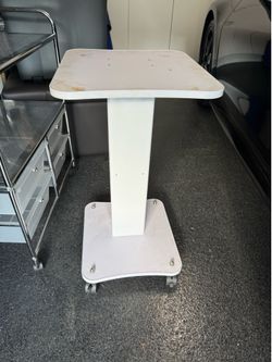 White beauty instrument trolley