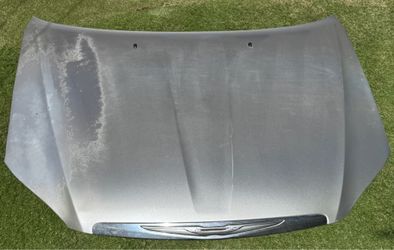 2011-2014 Chrysler 200 hood