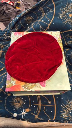 Vintage 1950s “by Marilyn of California” Red Velvet Beret