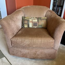 Sofa, Loveseat, Swiveling chair & rug $90