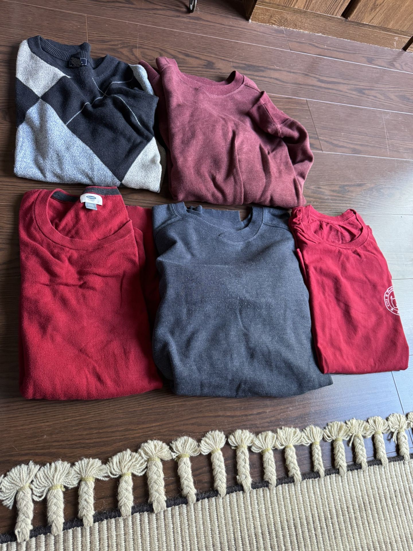 Men’s Sweater Lot Size 3XL