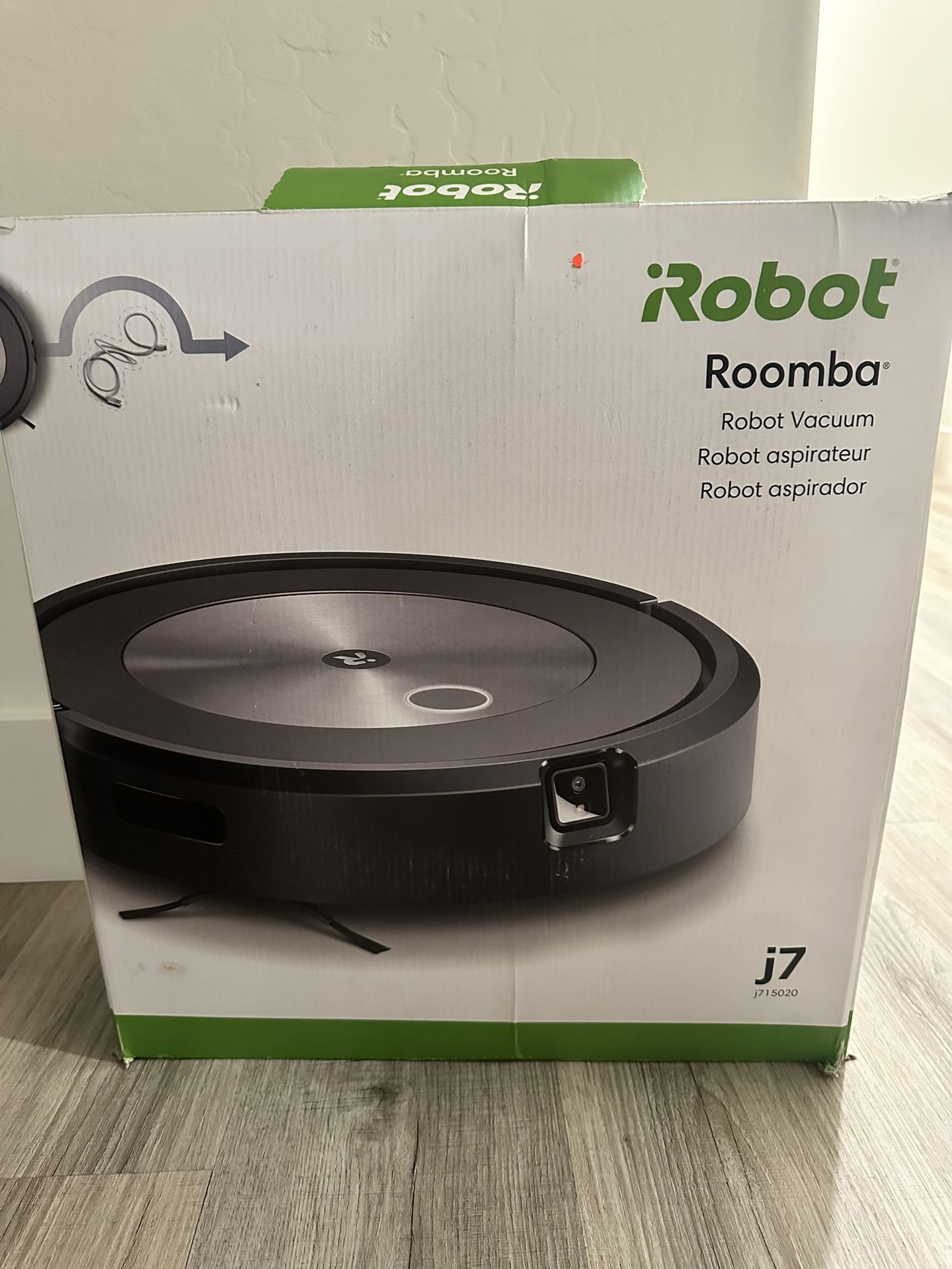 Roomba J7 Robot Vacuum 