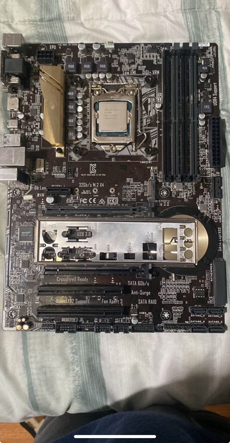 Selling Motherboard And CPU is a i7 With R64 Ram And A Apex Pro Mini