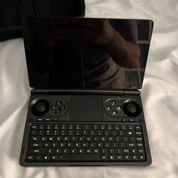 GPD Win Mini 2024 8840U 32gb 2tb WD Black