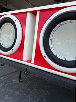 Rockford Fosgate P3's 10" in custom box