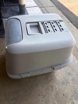 Hooded Cat Litter Box with Door