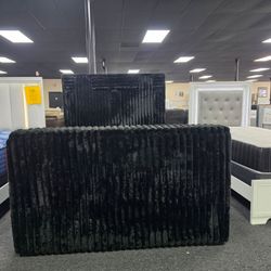 Black Corduroy queen bed frame with TV Lift and Bluetooth speakers 🚚WE DELIVER🚚