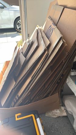 📦 FREE Moving Boxes and Packing Paper!