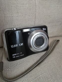 Camera - Fujifilm fine pix AZ655