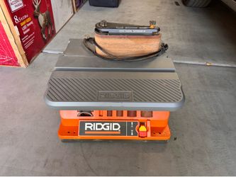 Rigid Oscillating spindle sander