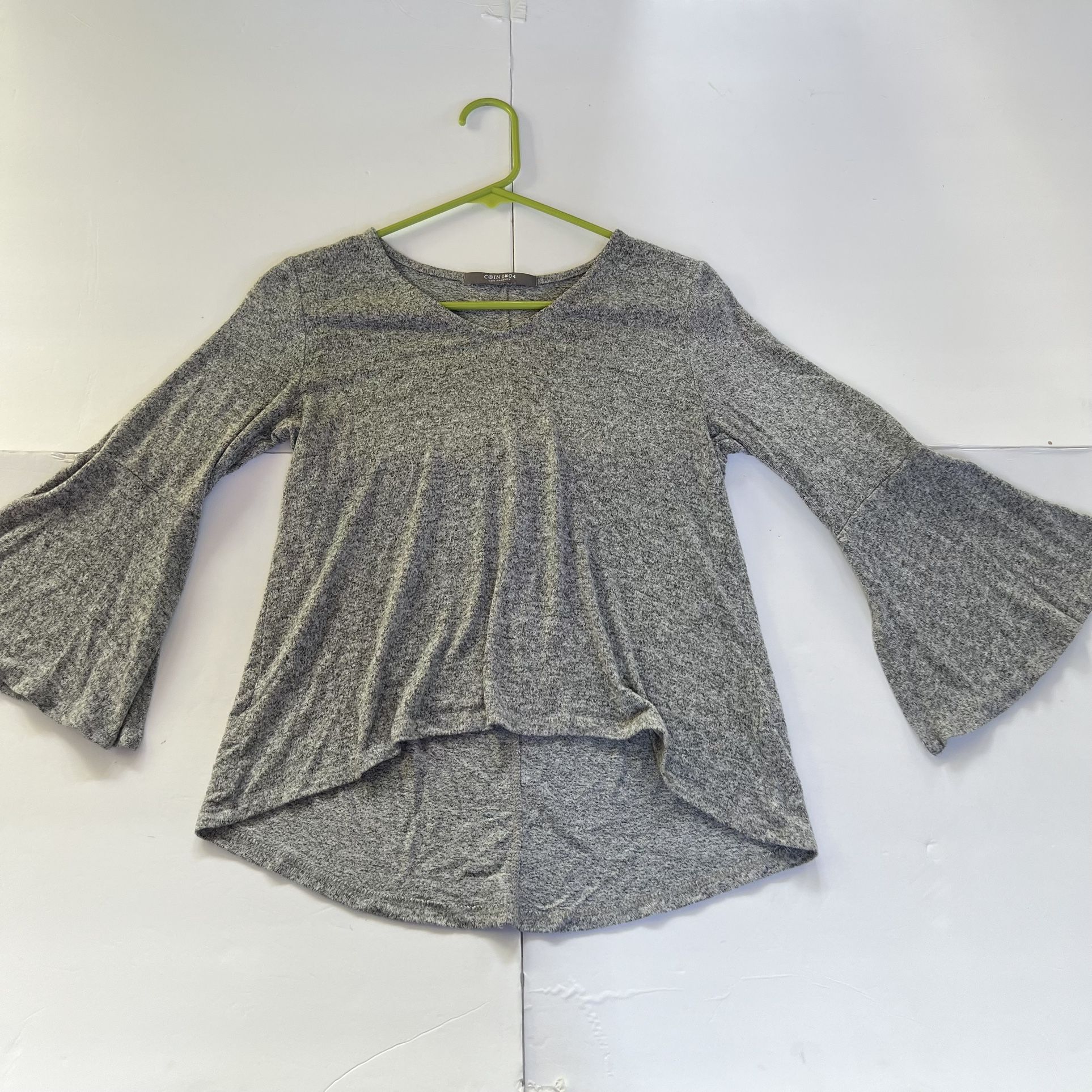 Caution To The Wind Womens Top Sz S Gray Bell Sleeve Criss Cross Front Stretch