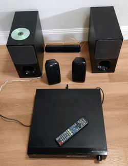 1200W Samsung Receiver Home Theater  5-Disc Changer. 3 Speakers, 2 Subwoofer. HDMI, USB,  AM/FM,  Optical, AUX, Bluetooth.  Remote control.