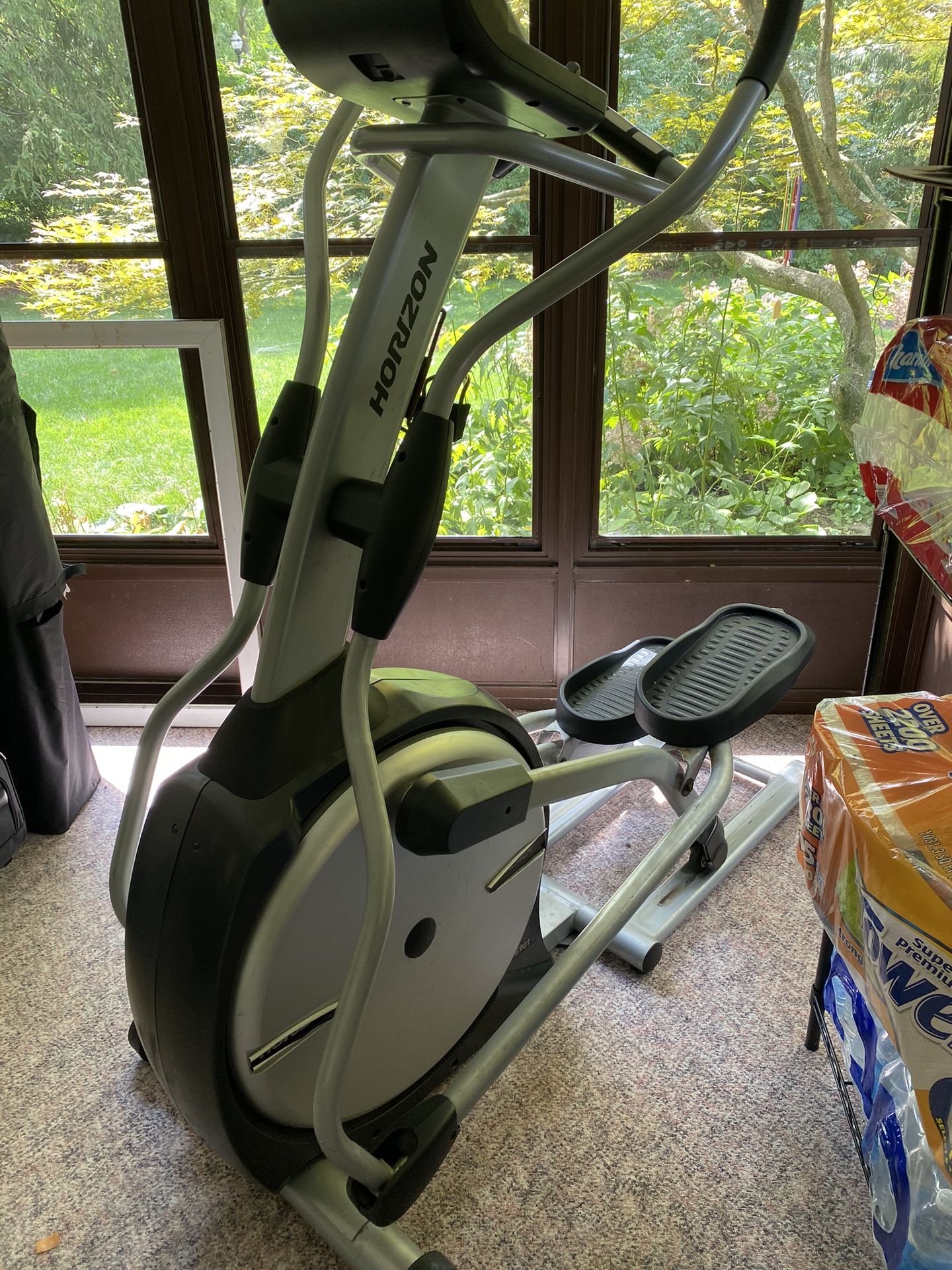 Horizon E90 Elliptical