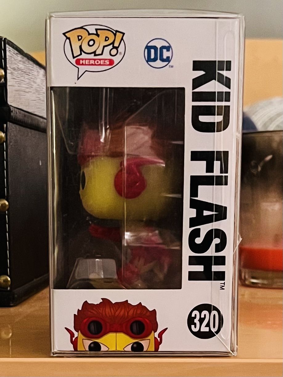 KID FLASH (LIMTED GLOW CHASE EDITION) FUNKO POP