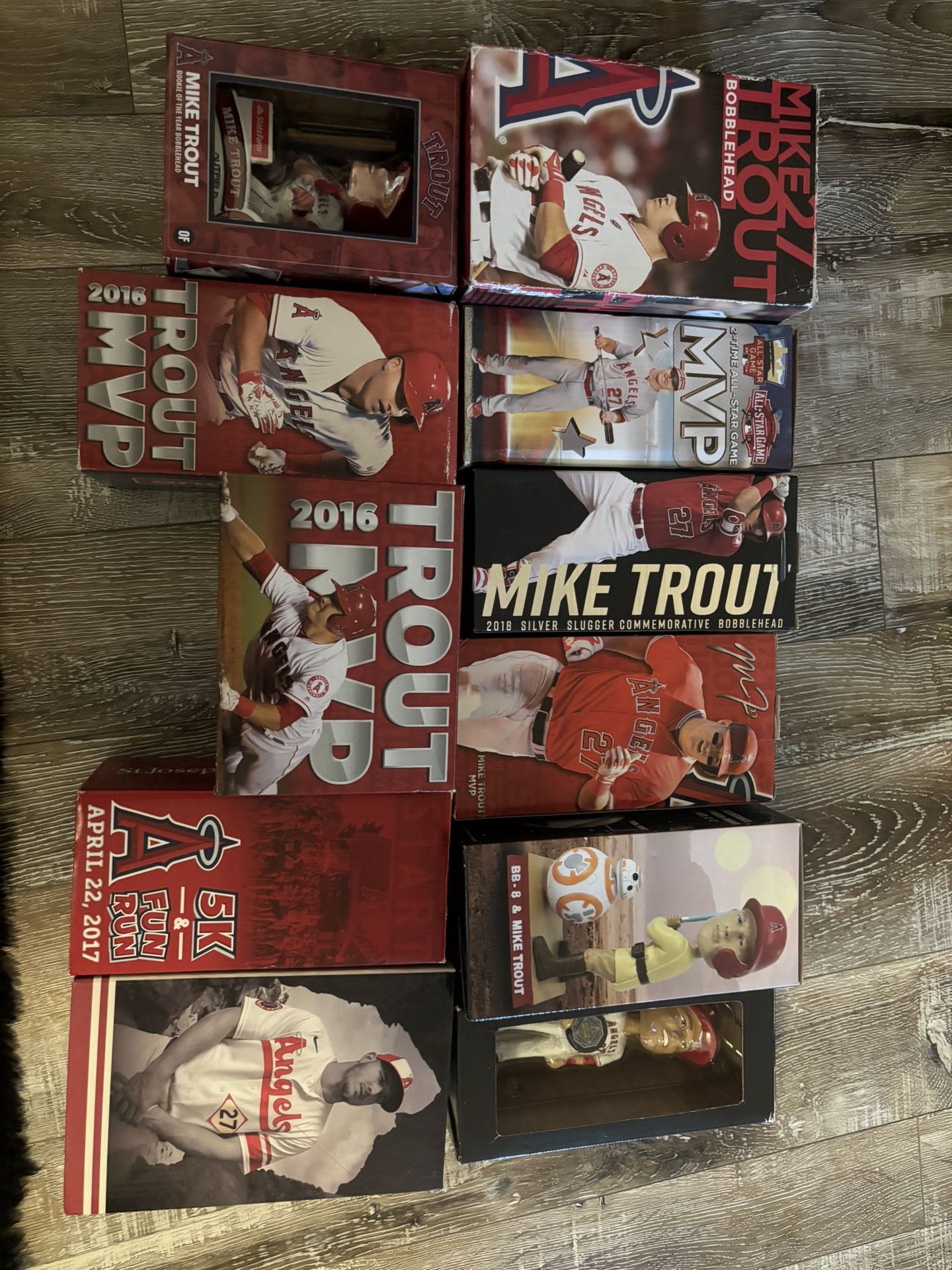 Angels Mike Trout Bobblehead Lot 11