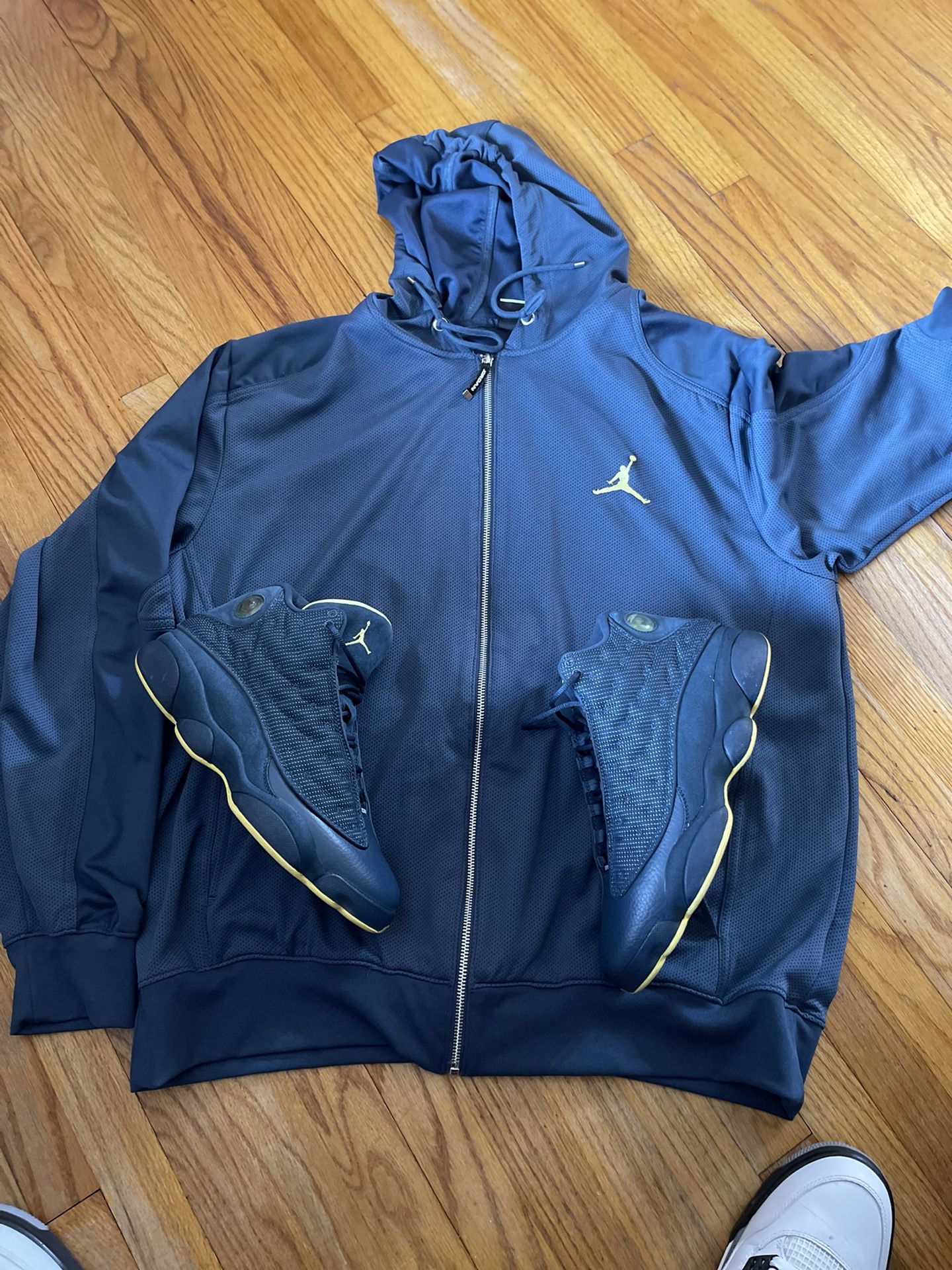 Nike Air Jordan Retro 13 And Hoodie 