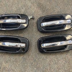 OEM 2002-2006 Cadillac Escalade Factory Door Handle Set (driver Side Front Is Missing)
