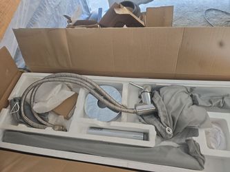 Chrome Kitchen Faucet with Pull-Down Sprayer
