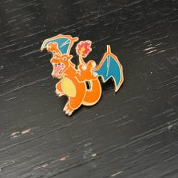 Charizard Pokémon Pin 