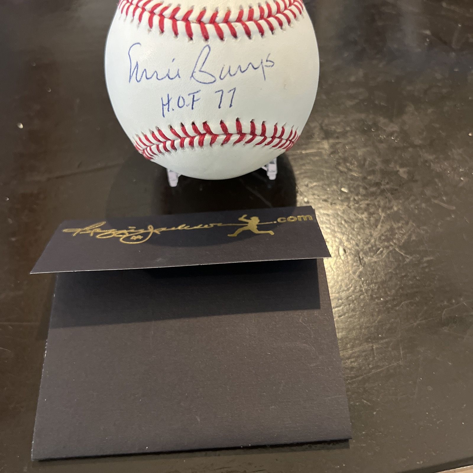 Ernie Banks Autographed MLB Official Baseball Authenticated Hologram Reggie https://.com/redirect/?o=SmFja3Nvbi5jb20=