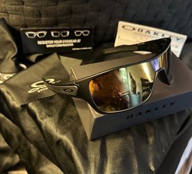 New Oakleys  Box, Pouch Cloth All Included