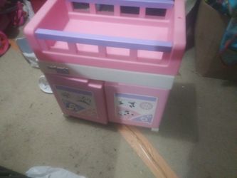 Baby changing table