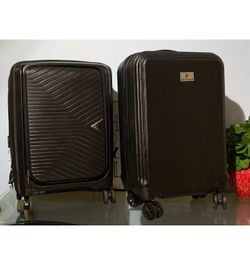 Black Hardside Carry-On Suitcases Set