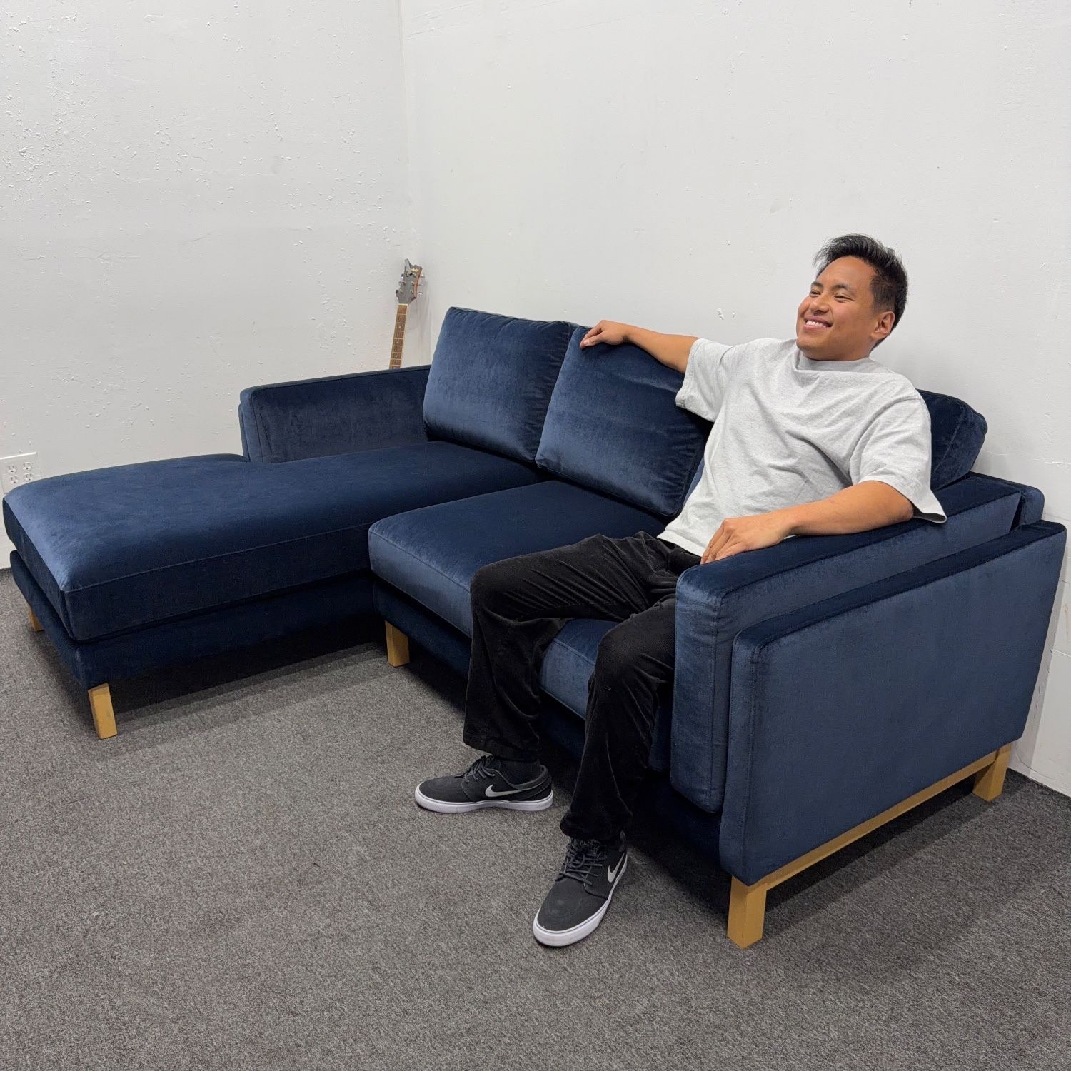 Just Unboxed* Gaby 3-Seat Left Chaise Sectional Couch (Navy Blue Velvet) ❌ 50% OFF ❌ Can Deliver