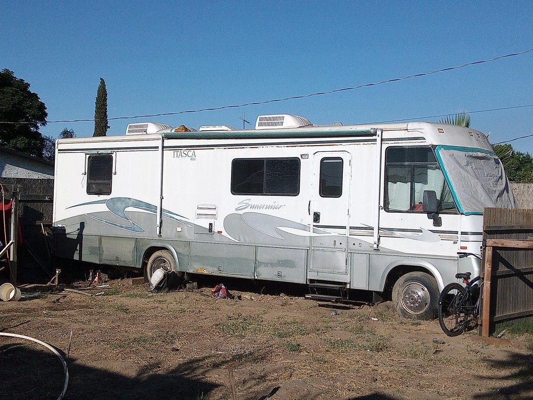 1999 Ford Winnebago