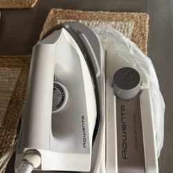 Rowenta Pressure Iron & Steamer