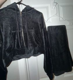 Medium velvet/velour forever 21 Set