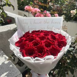 Pretty red bouquet 