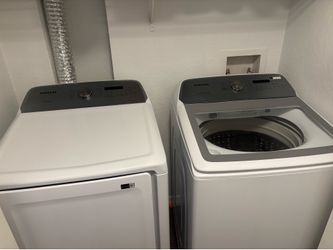 Samsung Electric Washer & Dryer