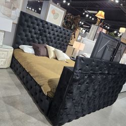 ✨️ King, Cal King, Queen Bed Frame ✨️ Furniture Sectionals, Bedrooms, Dining Avail