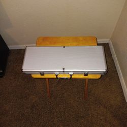 Fat Cat 11.5 Gram Texas Hold 'em Claytec Poker Chip Set with Aluminum Case, 500 Striped Dice Chips