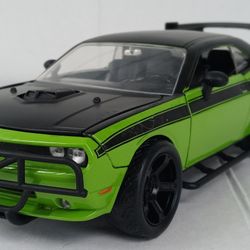 Die Cast Metal - Fast & Furious - Dodge Challenger SRT - New -
