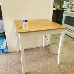 Table and 2 Chairs 