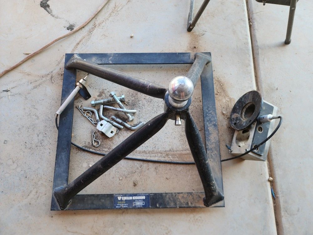 Anderson Hitch