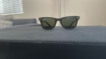RAY-BAN WAYFARER POLARIZED 