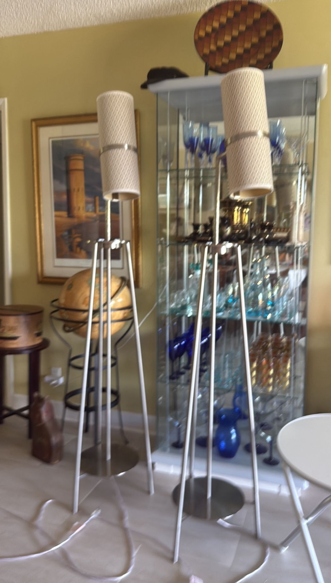 MID CENTURY/ULTRA MODERN  LAMPS