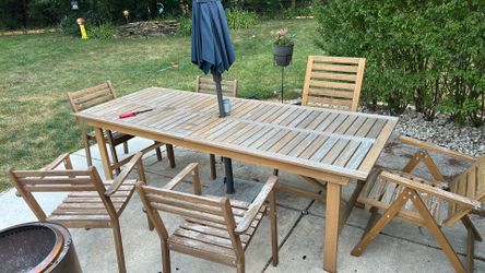 IKEA outdoor table with 6 chairs