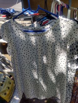 Women's short sleeve and long sleeve Tops Size M