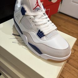 Jordan Retro 4s “ NIKE SB BLUE” Men’s SZ 9 , 