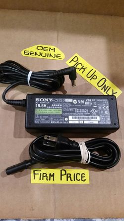 Laptop sony pcg models charger 19.5V/3.9A.
