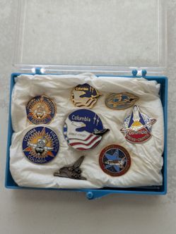 Space shuttle Columbia pin collection very rare