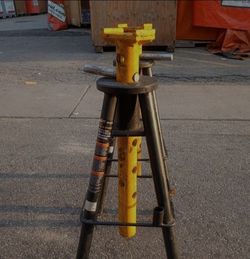 Commercial jacks