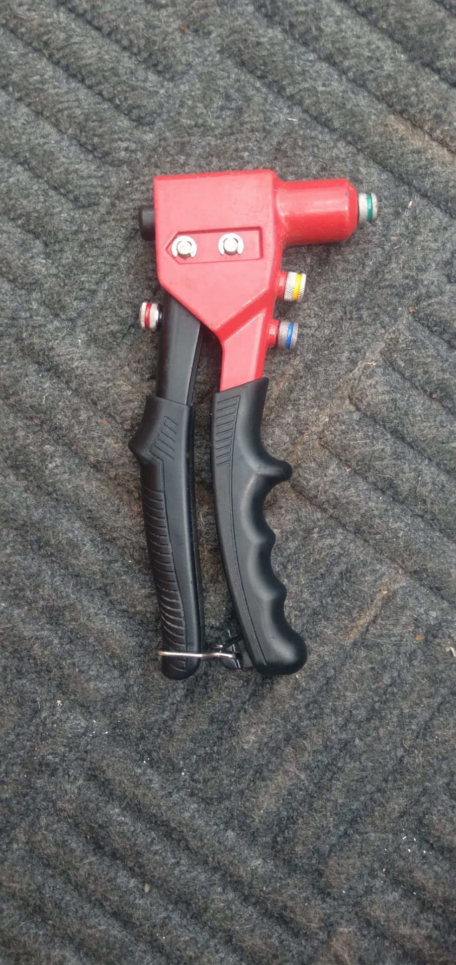 RIvet Gun