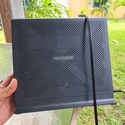 Netgear Cable Modem Voice Router Model C7100v