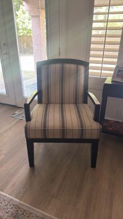 Matching pair of accent/ guest chairs